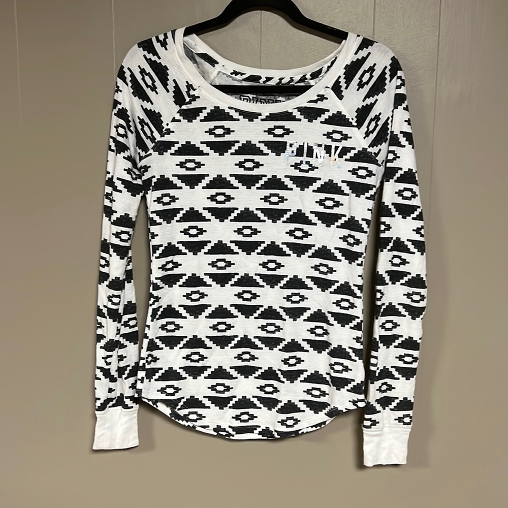 PINK Victoria’s Secret Aztec pajama top